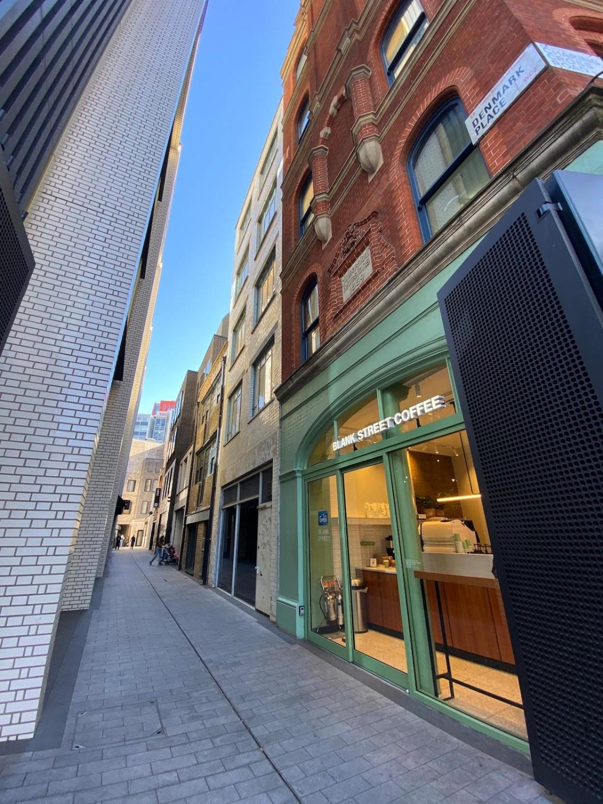 Stay In The Heart Of Soho ลอนดอน ภายนอก รูปภาพ